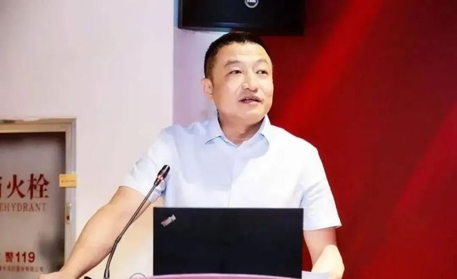  体育场馆建设地产人转型速递：清华博士保利地区总转型通信上市公